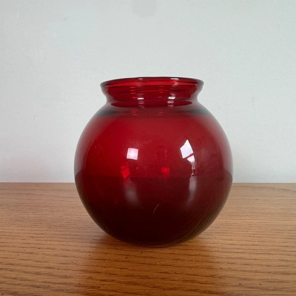 Vintage Ruby Red Glass Round Fish Bowl Sphere Orb Bud Vase 4 Inch MCM‎ Style